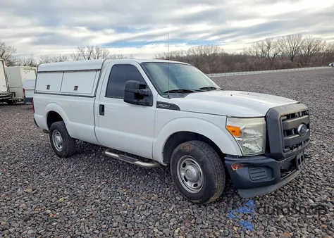 2013 Ford F250 Super Duty from USA, damaged, VIN 1FTBF2A69DEB09376